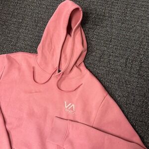 RVCA VA Essential Wilson Hoodie Mens Medium Pink Fleece Pullover Sweatshirt NWT